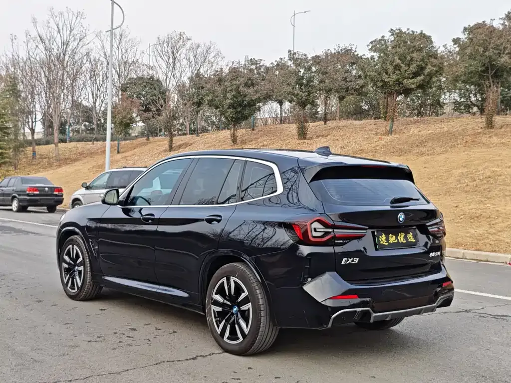 BMW iX3 2025 из CN, фото 9