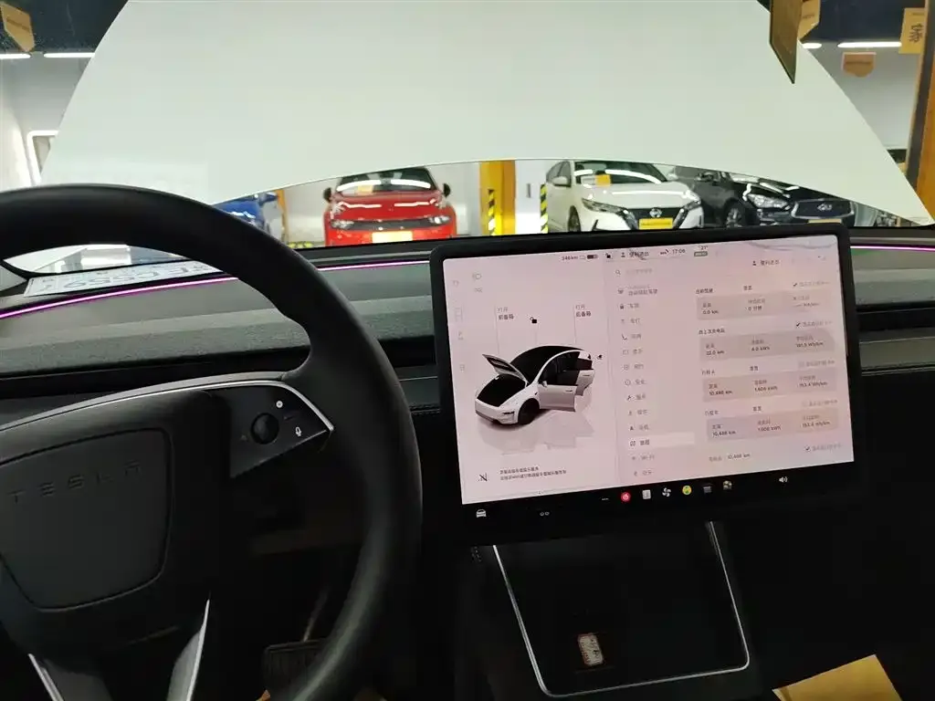 Tesla Model Y — фото 3