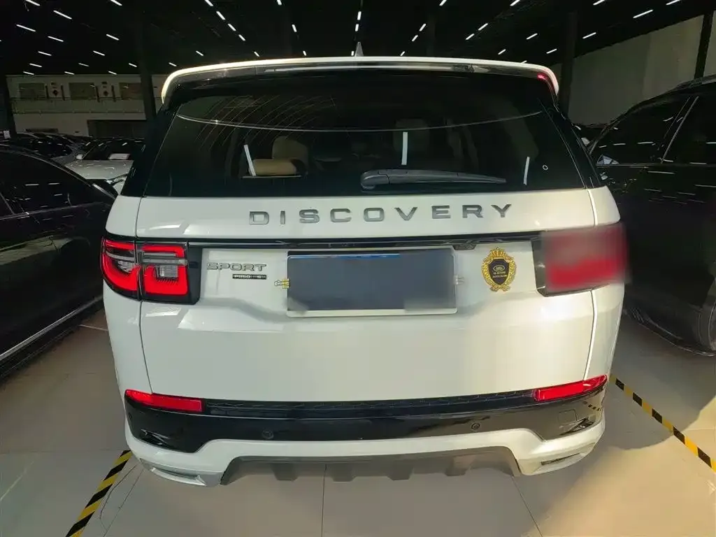 Land Rover Discovery Sport — фото 10