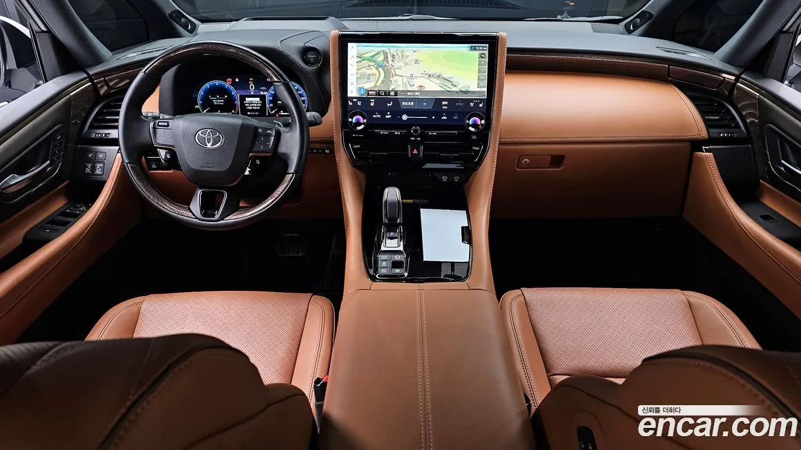 Toyota Alphard — фото 10