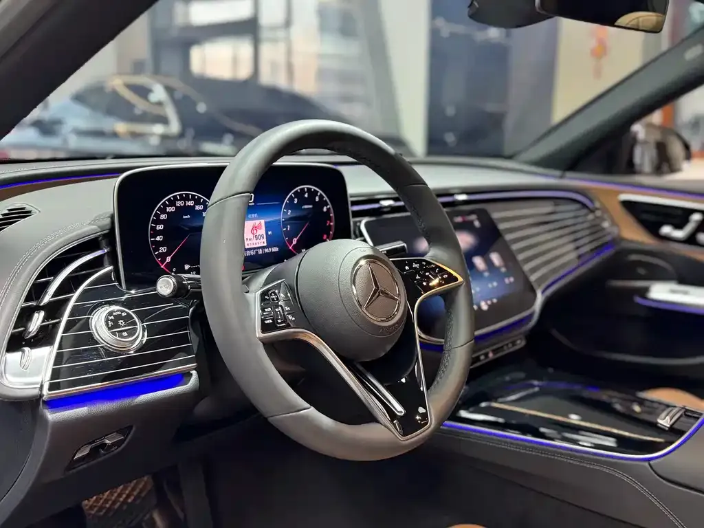 Mercedes-Benz E-Class 2024 из CN, фото 6