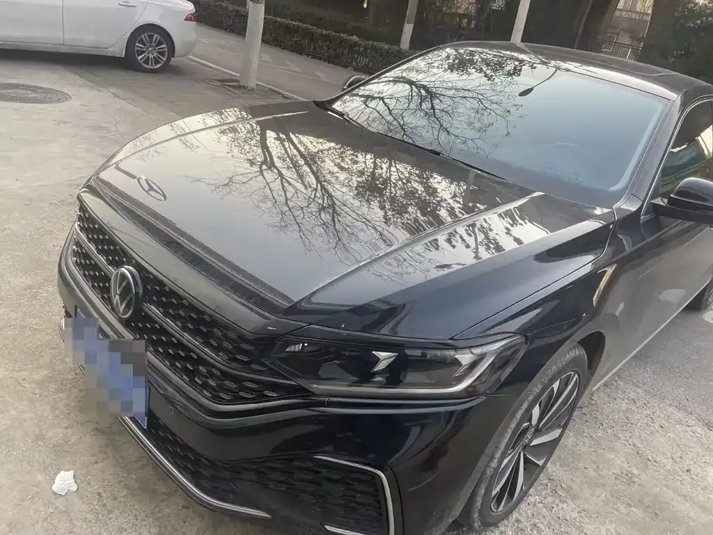 Volkswagen Passat 2022 из CN, фото 1