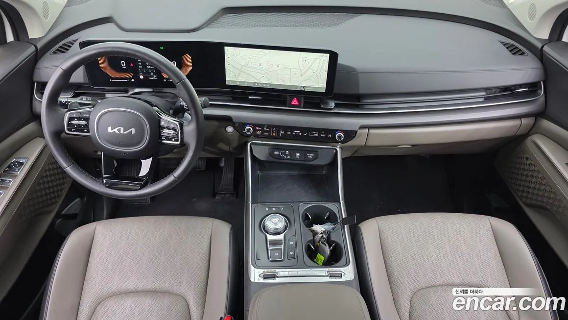Kia Carnival — фото 10
