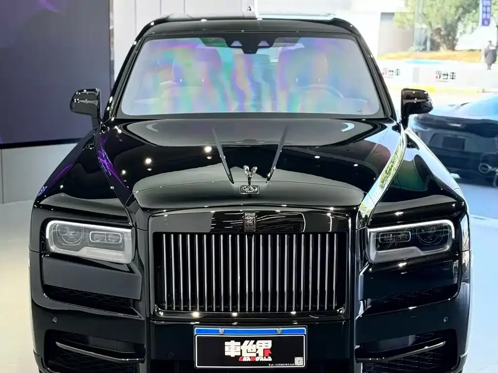 Rolls-Royce Cullinan — фото 9