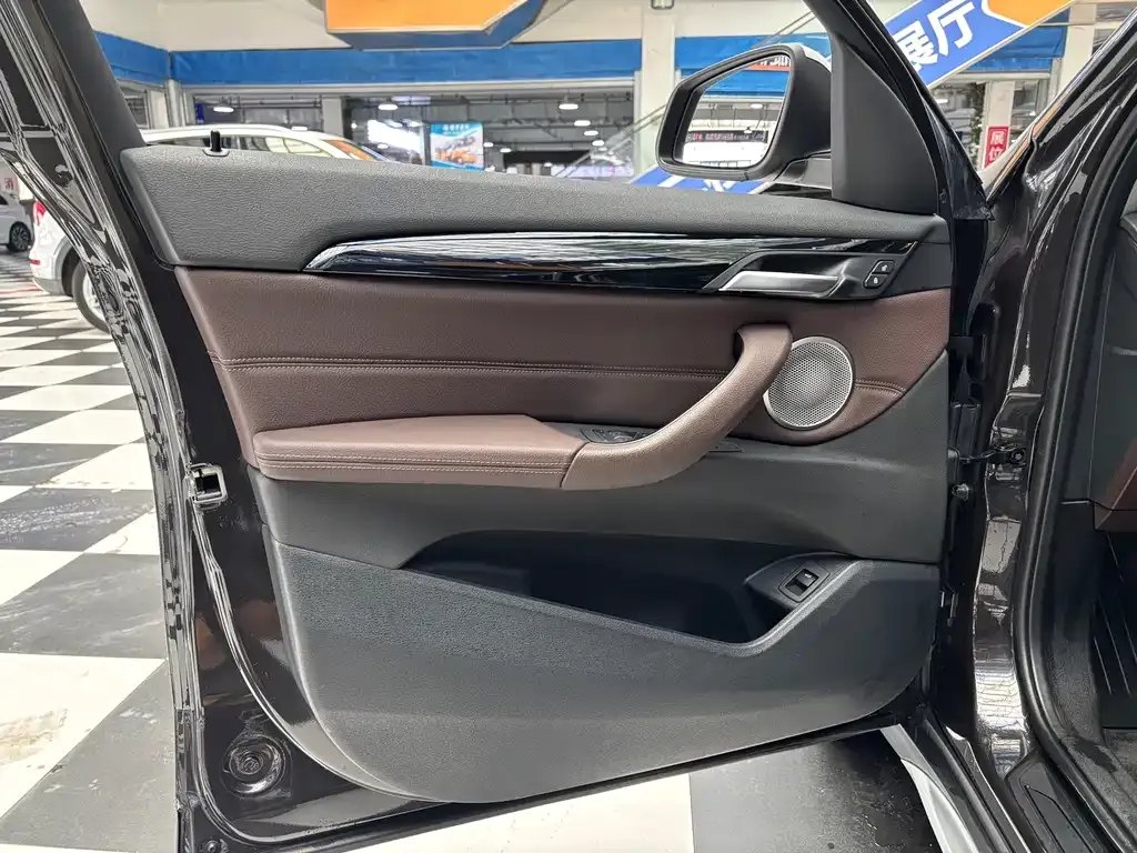 BMW X1 2022 из CN, фото 5