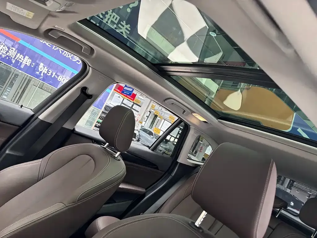 BMW X1 2022 из CN, фото 4