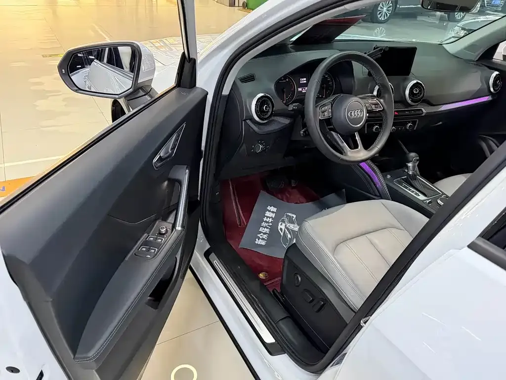 Audi Q2L 2022 из CN, фото 4