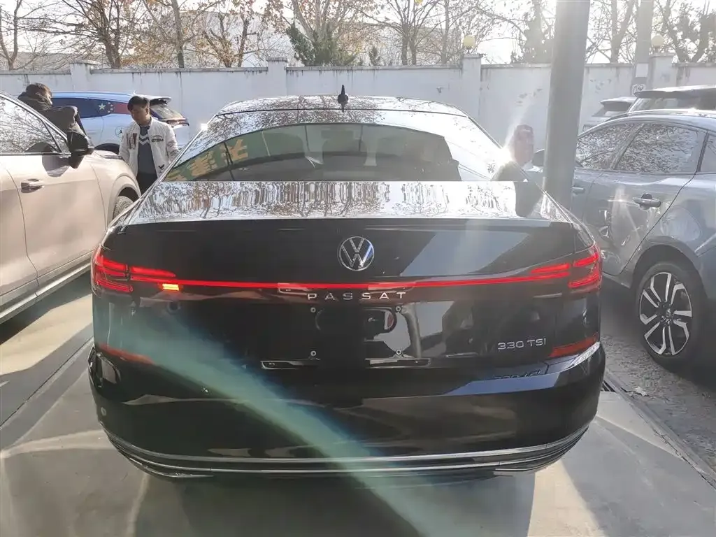 Volkswagen Passat 2022 из CN, фото 6