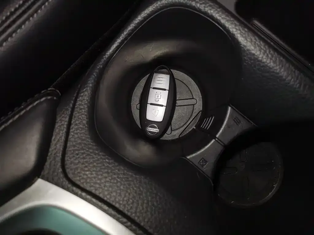 Nissan X-Trail — фото 9