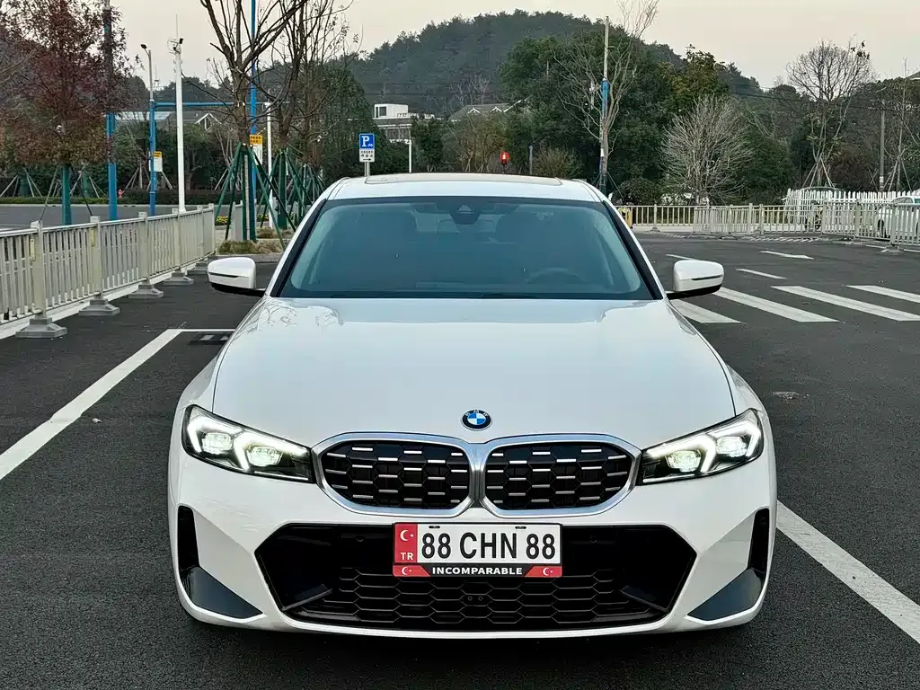 BMW 3 Series — фото 1