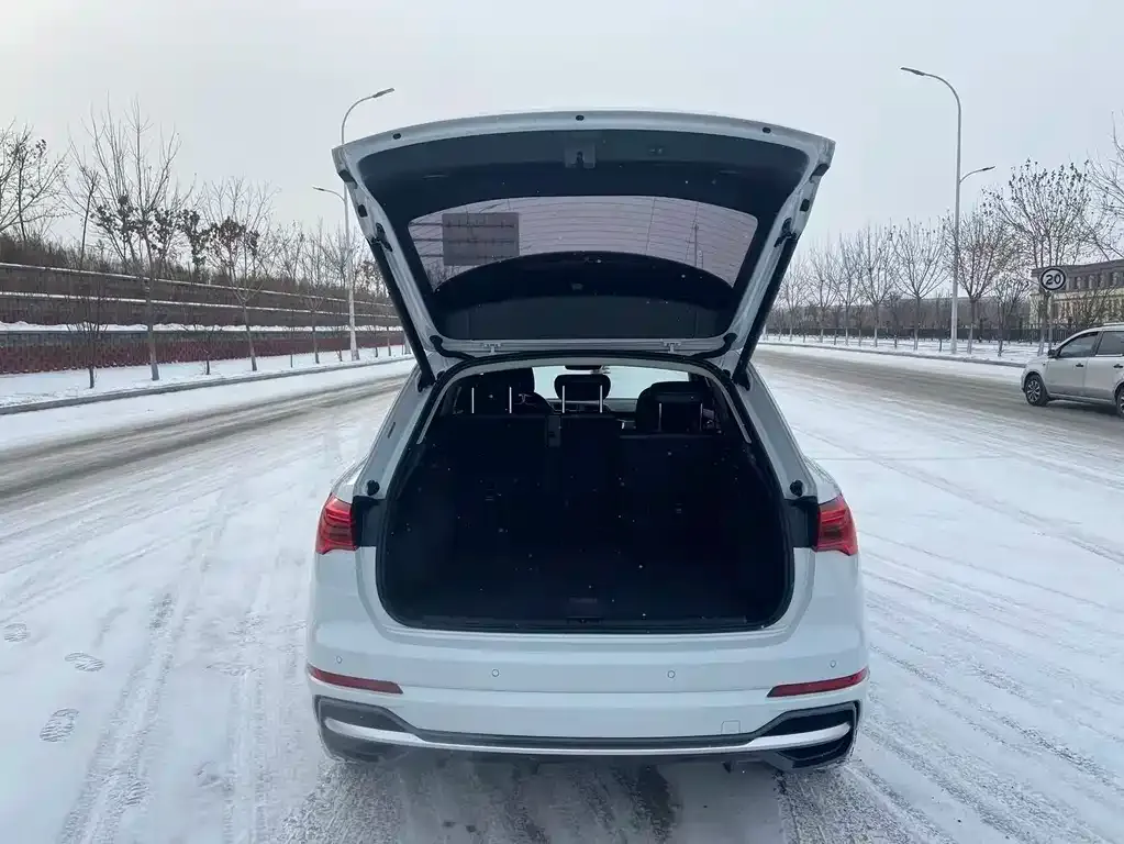 Audi Q3 2022 из CN, фото 7
