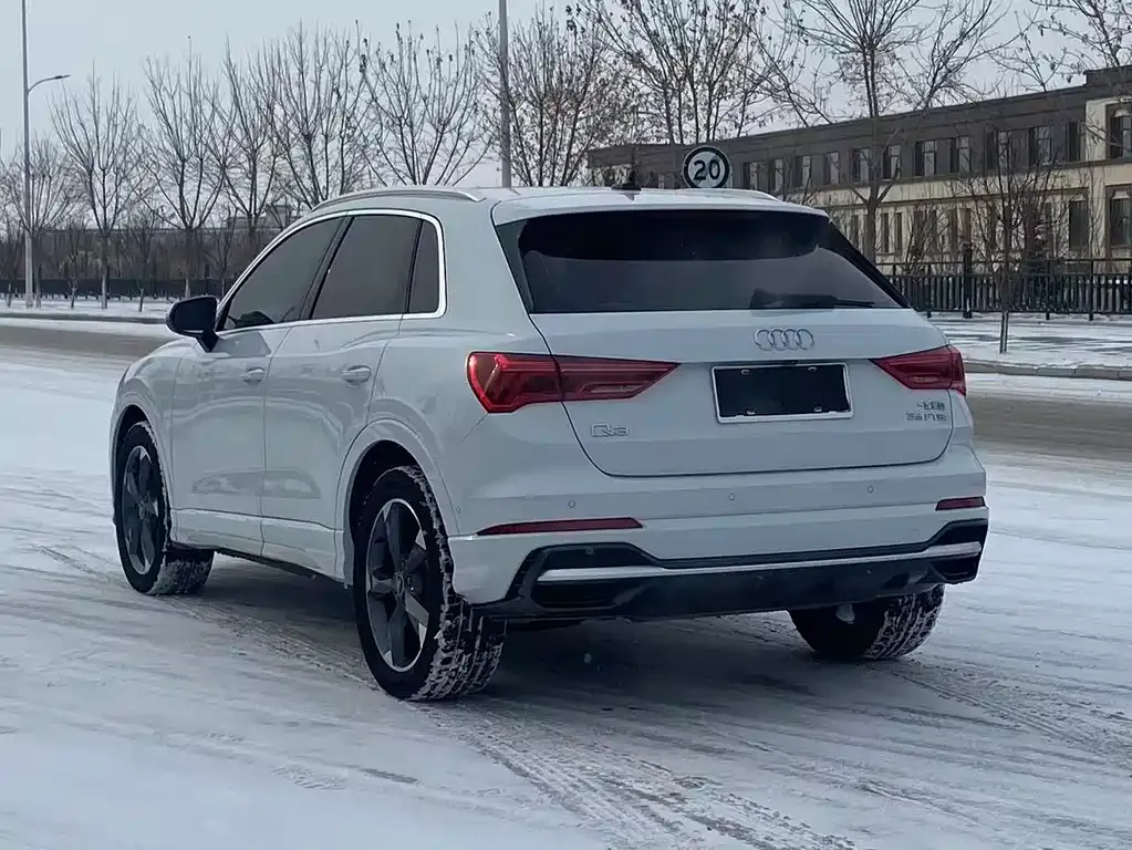 Audi Q3 2022 из CN, фото 8