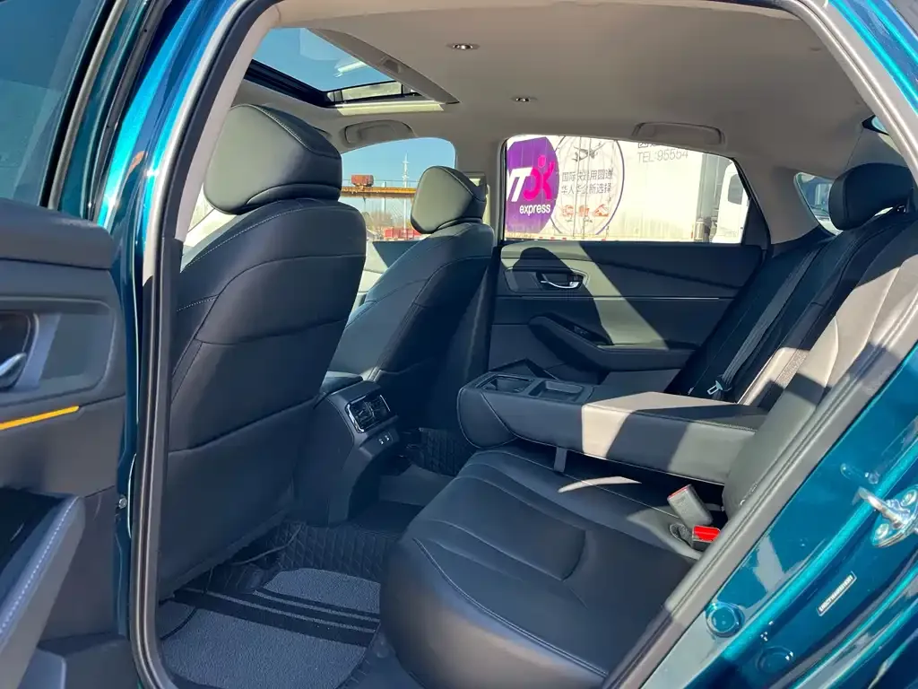 Honda Accord 2023 из CN, фото 6