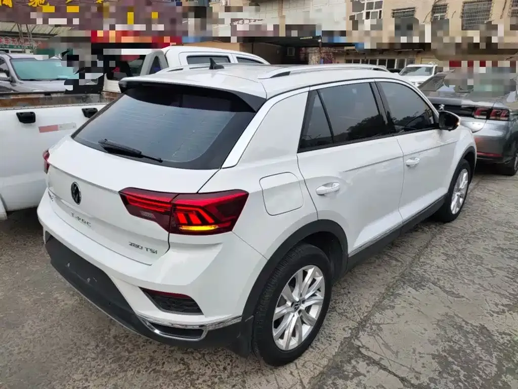 Volkswagen T-Roc 2023 из CN, фото 7