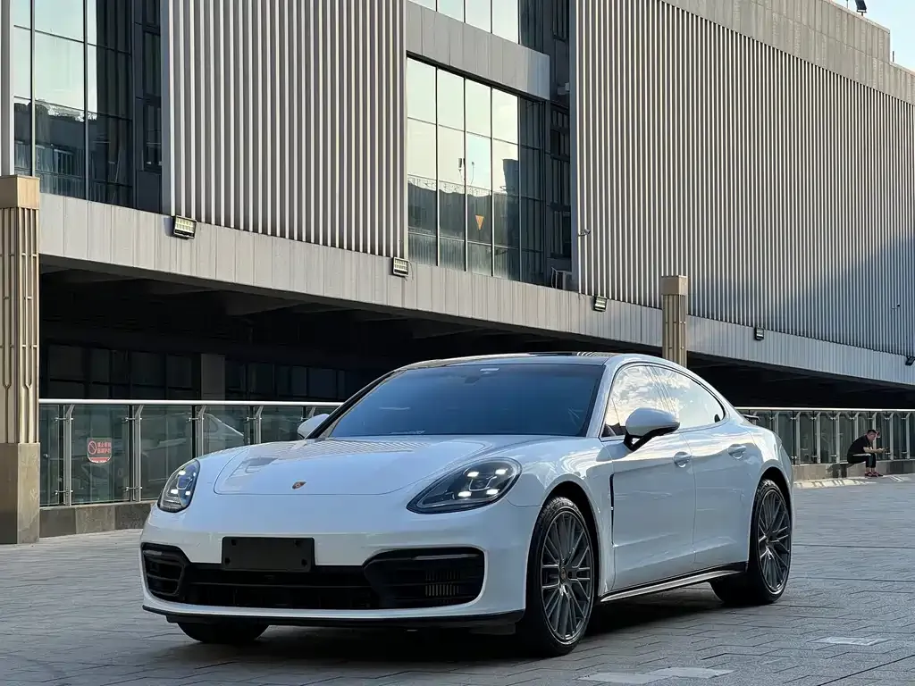 Porsche Panamera 2023 из CN, фото 1