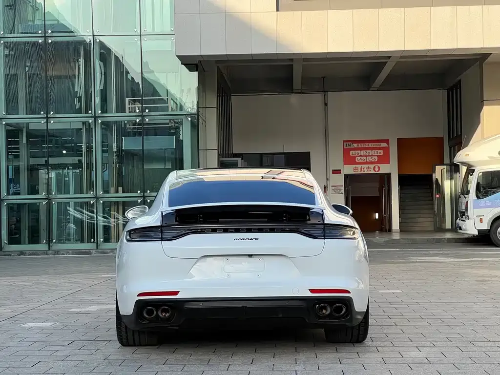 Porsche Panamera 2023 из CN, фото 3