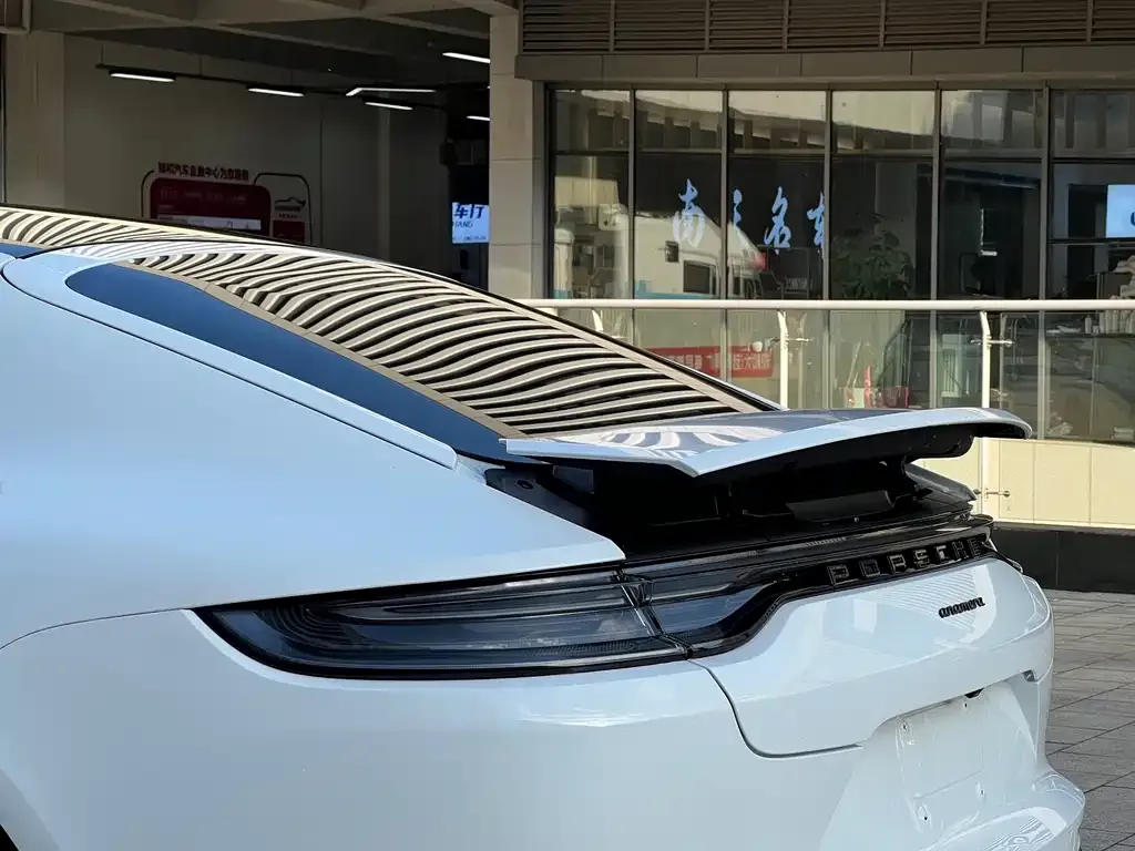 Porsche Panamera 2023 из CN, фото 2