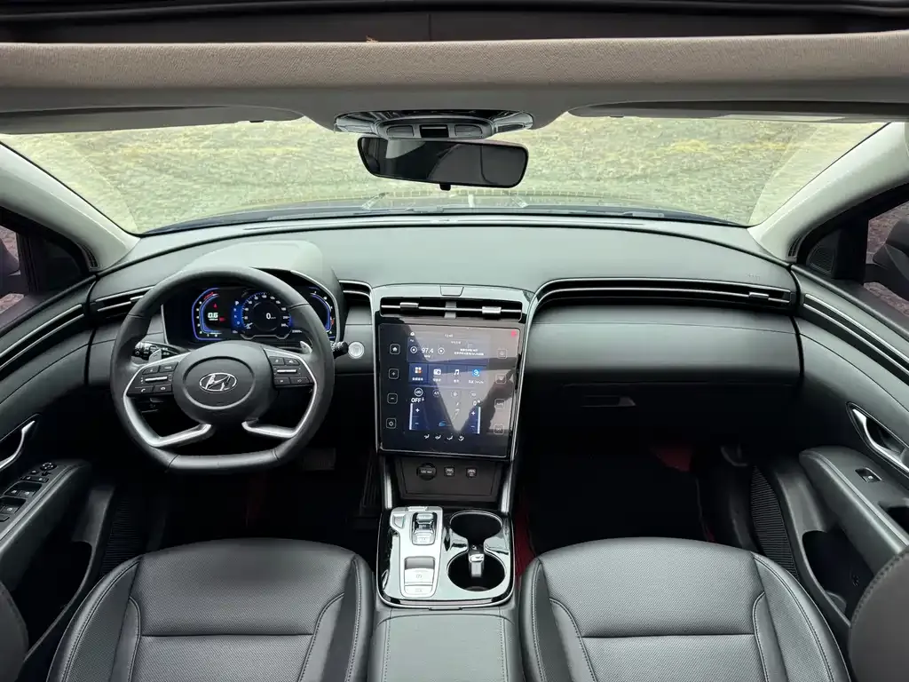 Hyundai Tucson 2023 из CN, фото 8