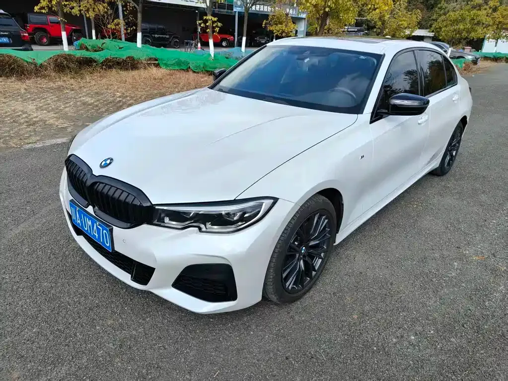 BMW 3 Series 2022 из CN, фото 1