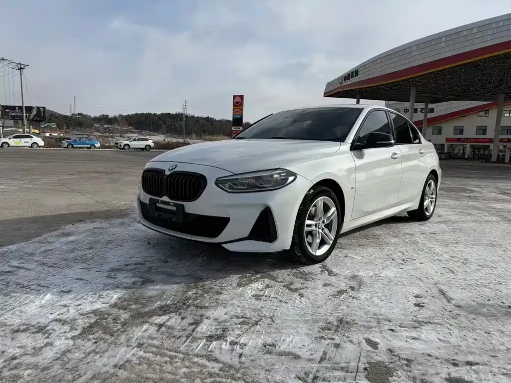 BMW 1 Series — фото 1