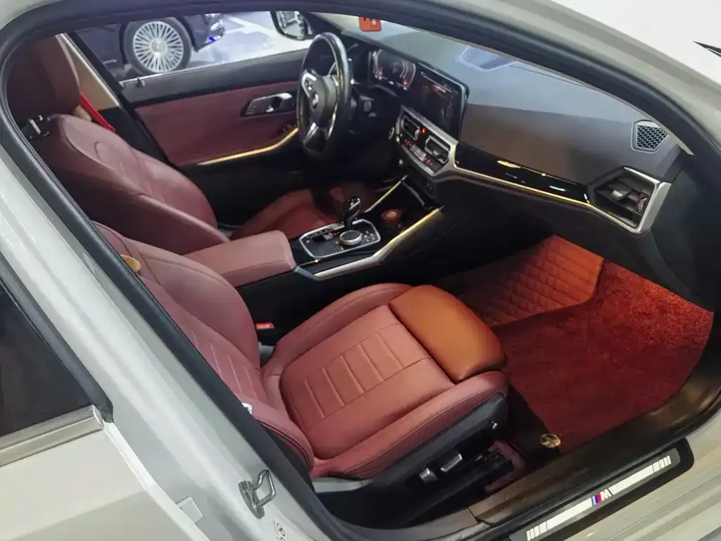 BMW 3 Series 2022 из CN, фото 10