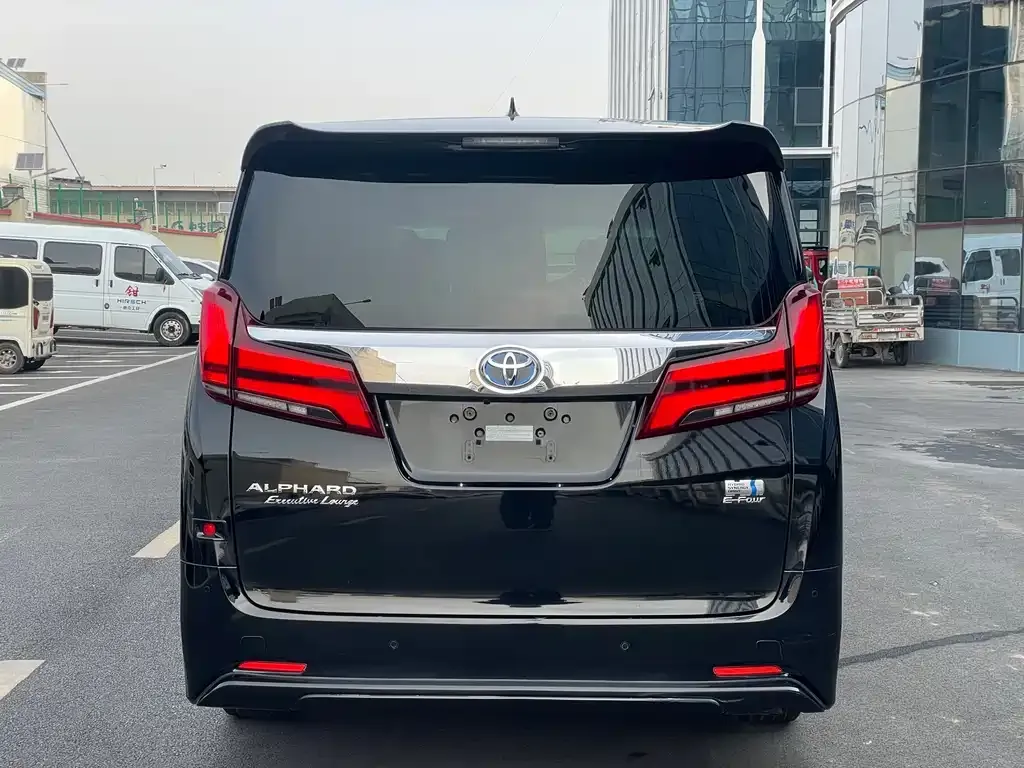 Toyota Alphard 2021 из CN, фото 3