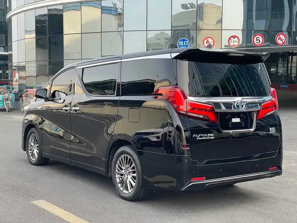 Toyota Alphard 2021 из CN, фото 10