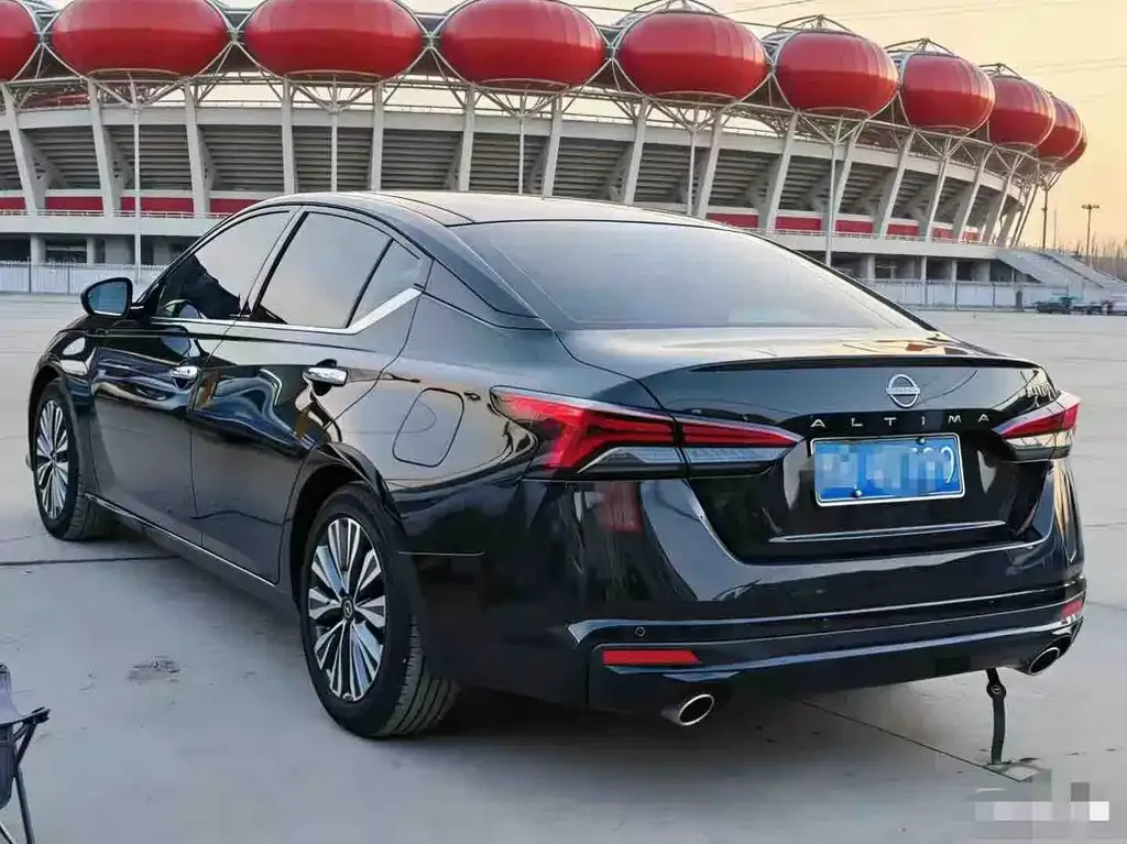 Nissan Teana — фото 5