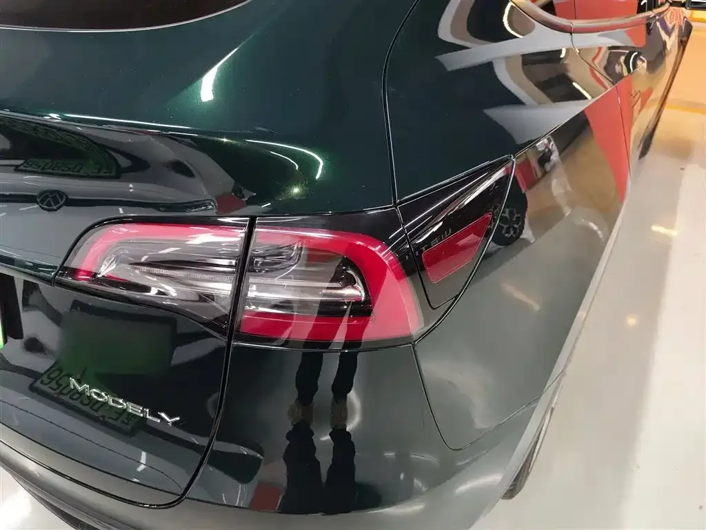 Tesla Model Y 2023 из CN, фото 2