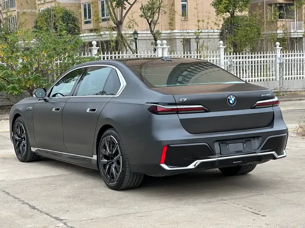 BMW i7 2023 из CN, фото 2