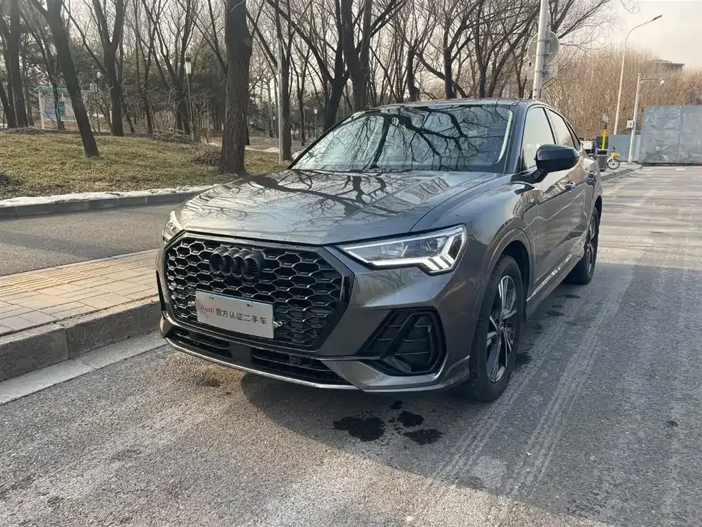 Audi Q3 Sportback — фото 1