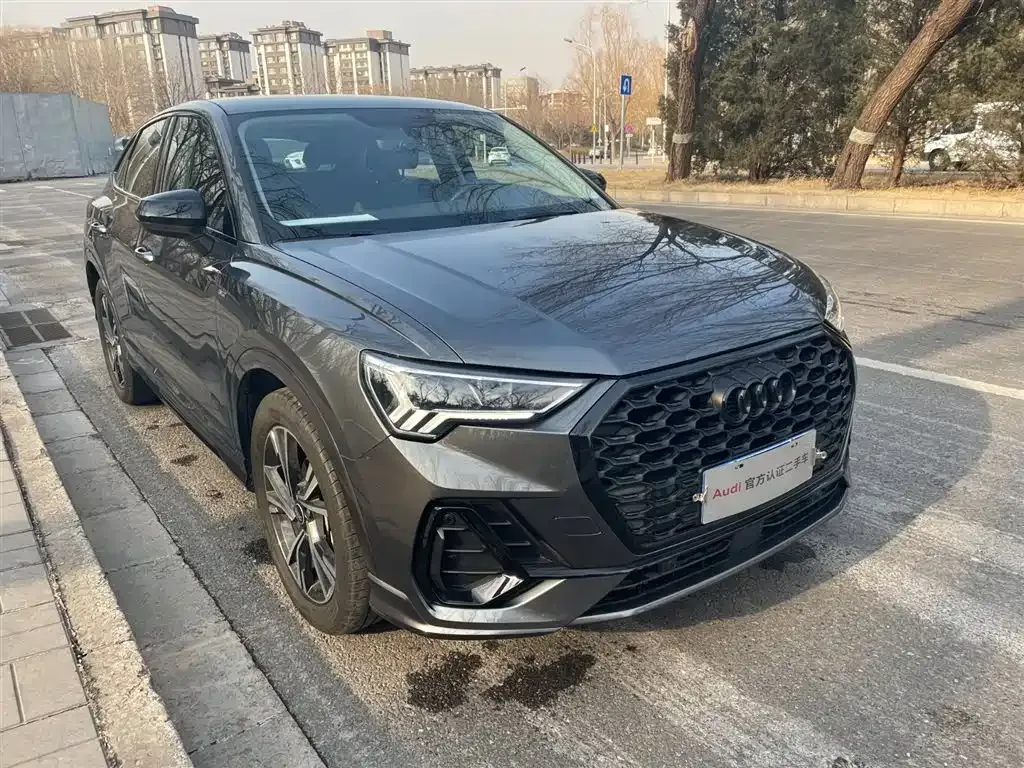 Audi Q3 Sportback — фото 10