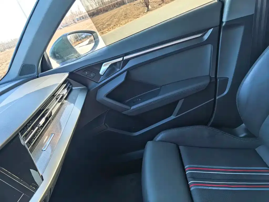 Audi A3 2022 из CN, фото 5
