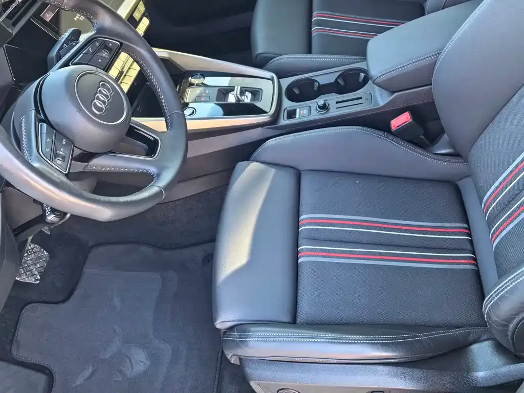 Audi A3 2022 из CN, фото 3