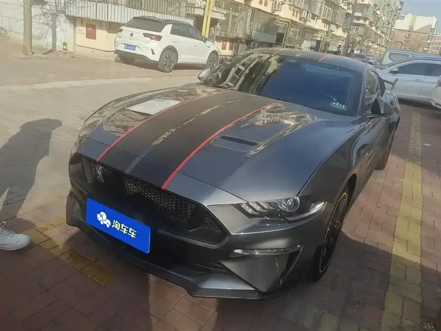 Ford Mustang 2023 из CN, фото 1