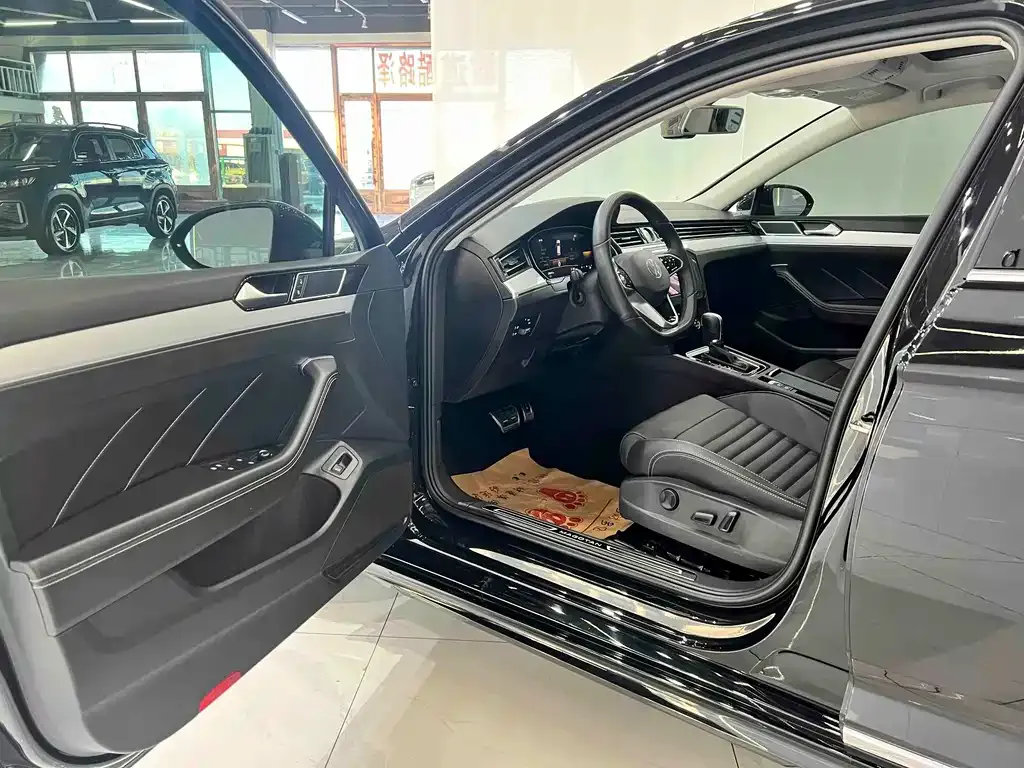Volkswagen Magotan 2025 из CN, фото 7
