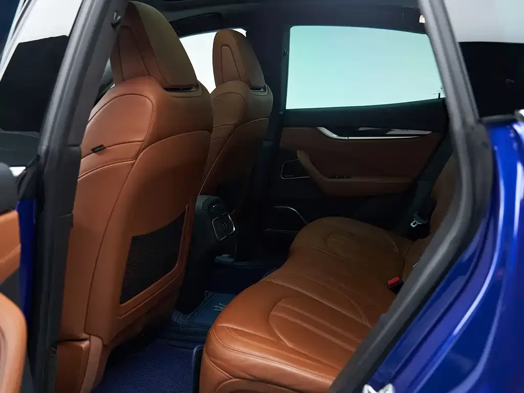 Maserati Levante — фото 2