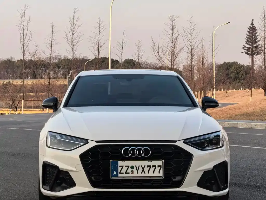 Audi A4L 2023 из CN, фото 7