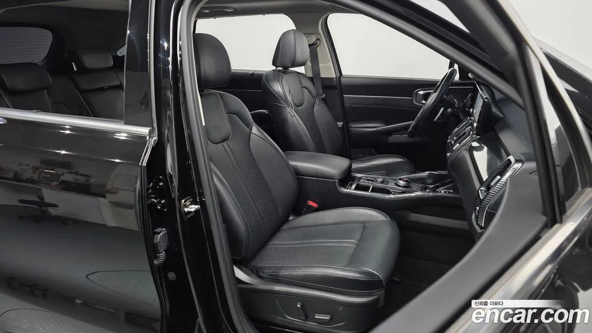 Kia Sorento — фото 8