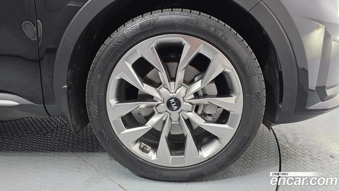Kia Sorento — фото 6