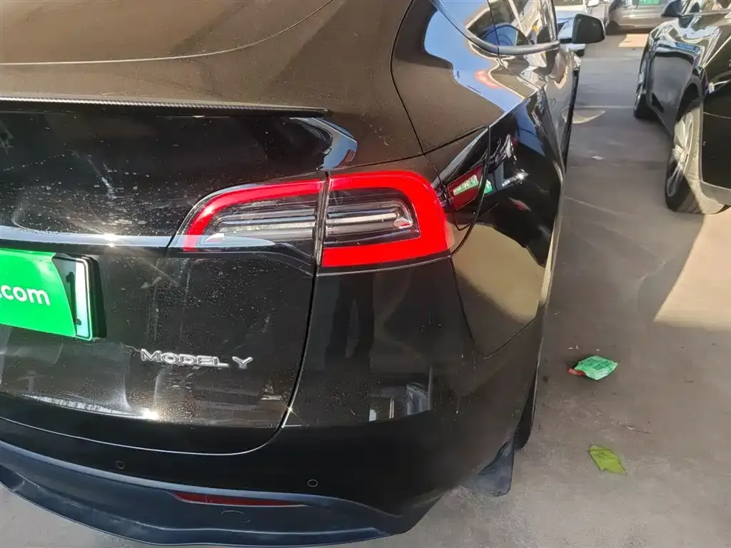 Tesla Model Y 2023 из CN, фото 8