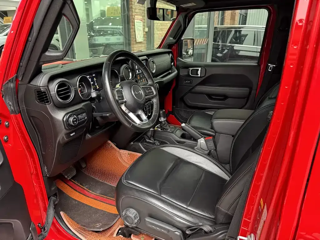 Jeep Gladiator 2023 из CN, фото 10