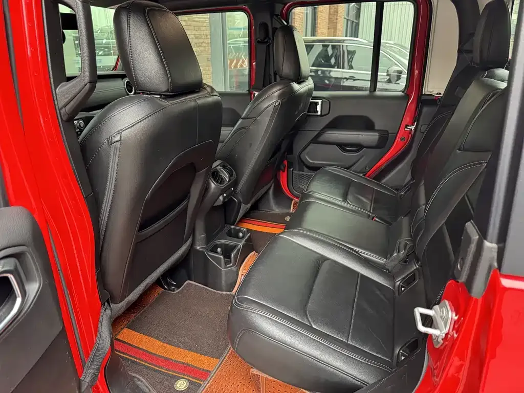 Jeep Gladiator 2023 из CN, фото 9