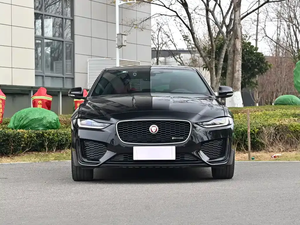 Jaguar XEL — фото 2