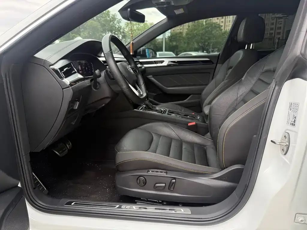 Volkswagen CC 2022 из CN, фото 7