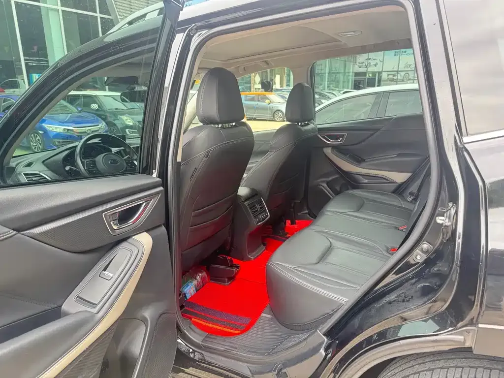 Subaru Forester 2022 из CN, фото 3