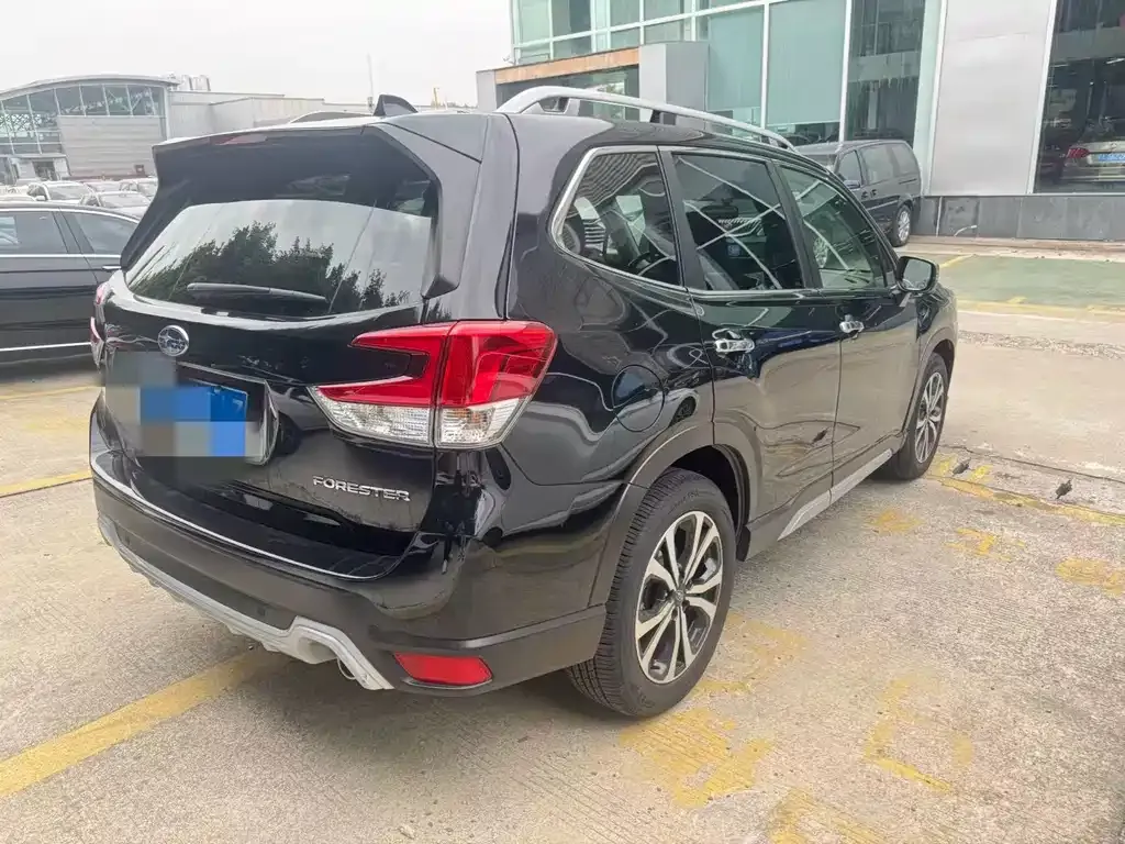 Subaru Forester 2022 из CN, фото 6