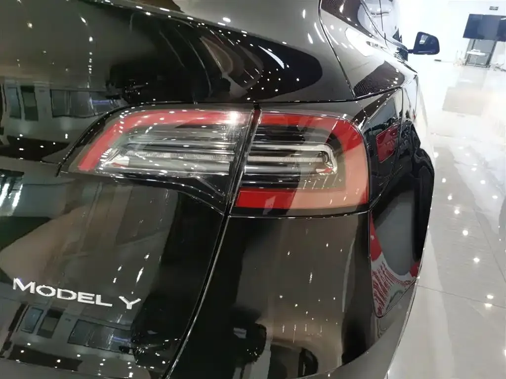 Tesla Model Y 2022 из CN, фото 10