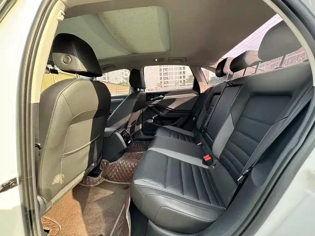 Volkswagen Sagitar 2021 из CN, фото 10