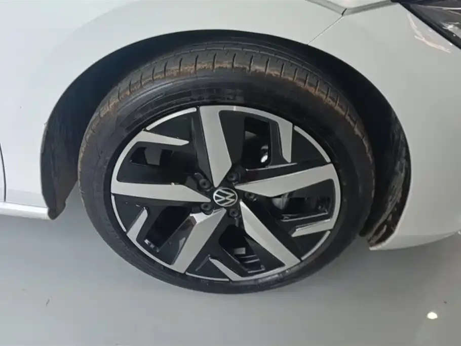 Volkswagen Lamando 2024 из CN, фото 2